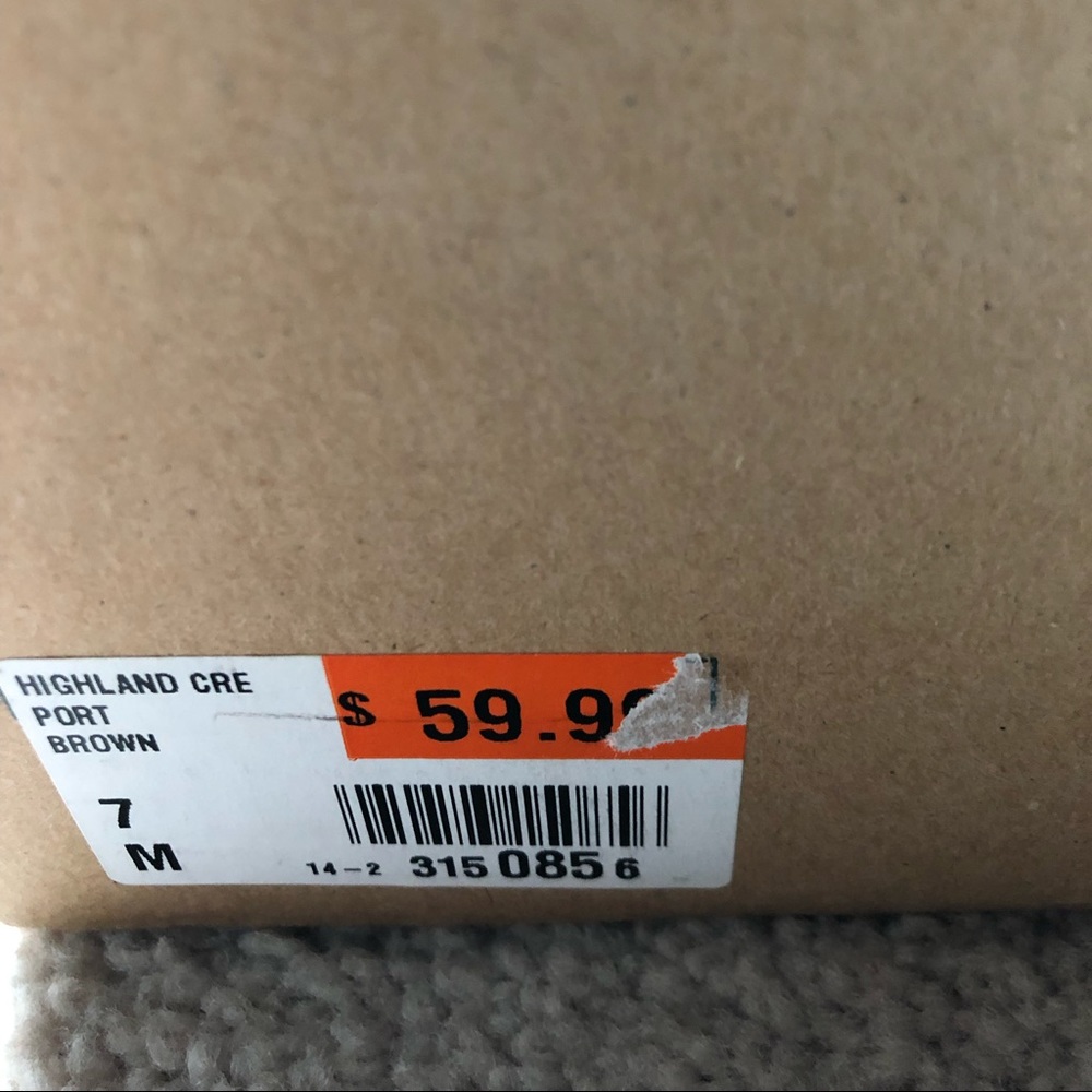 NIB Brown boat shoes. Size 7 - Picture 5 of 5